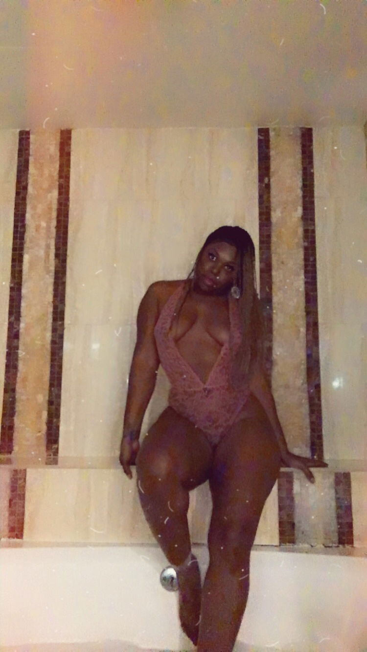 Adrienne Monroe's avatar