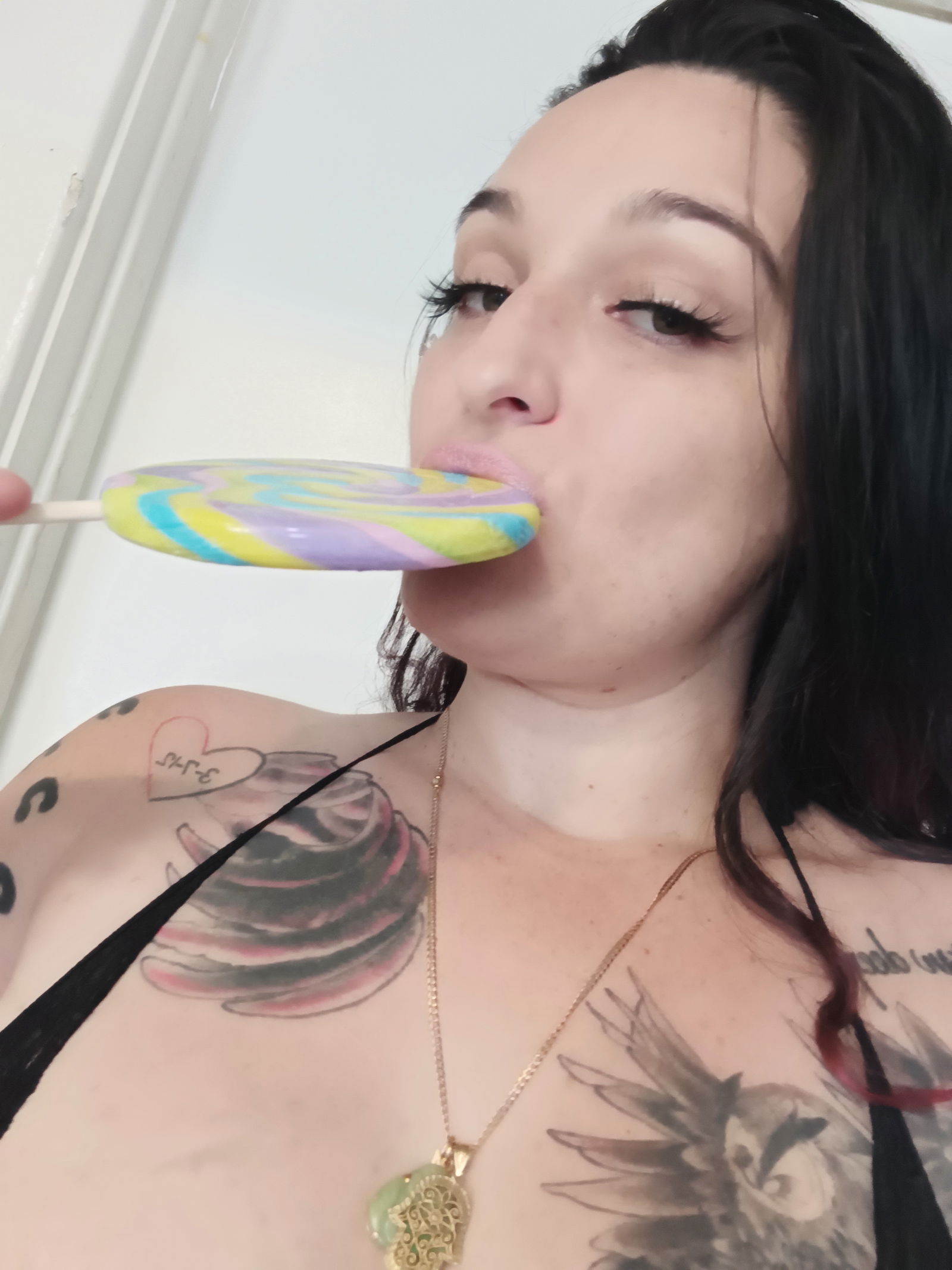 AliyahSnow's avatar