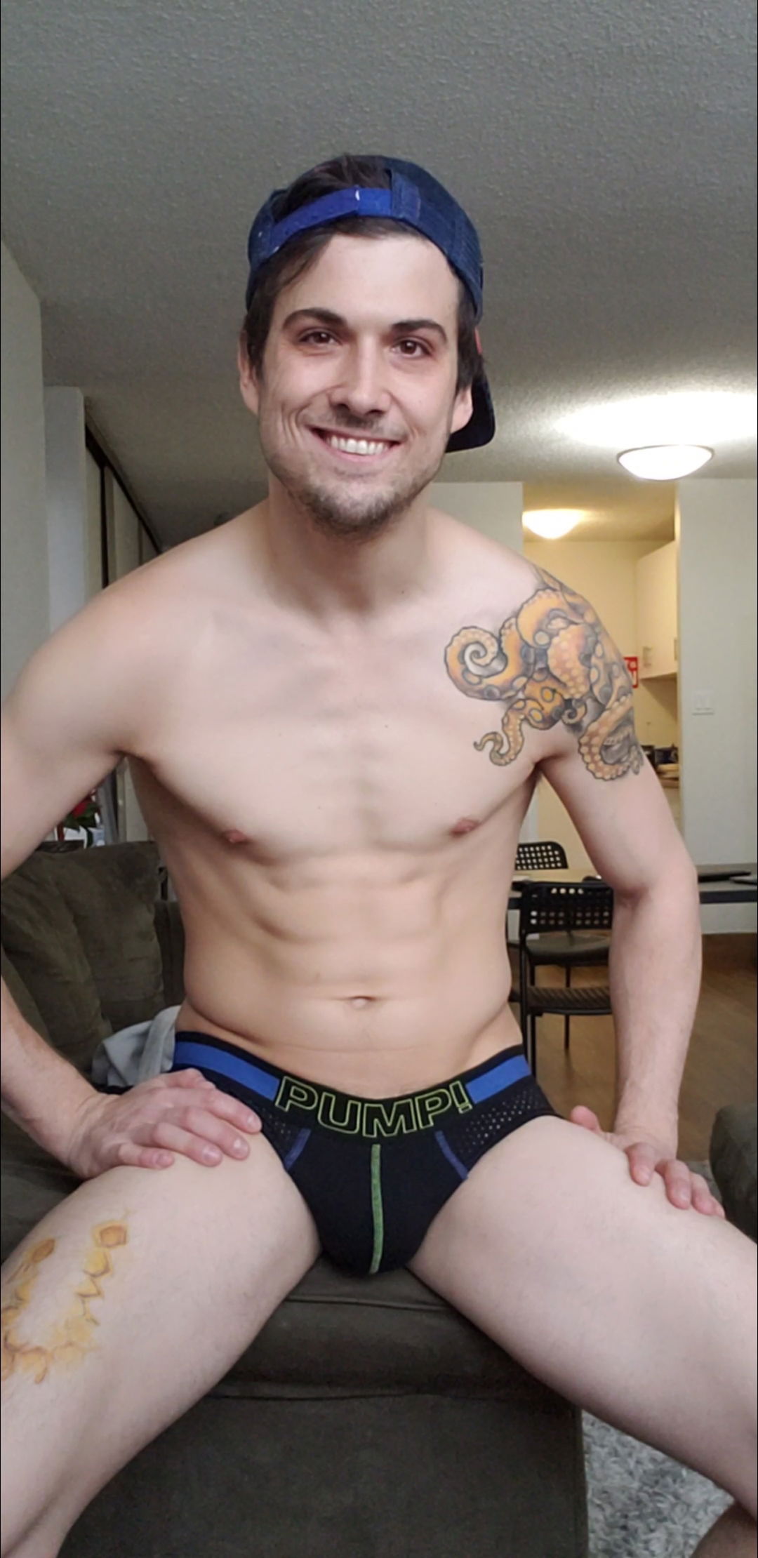 AGayAndHisCat's avatar