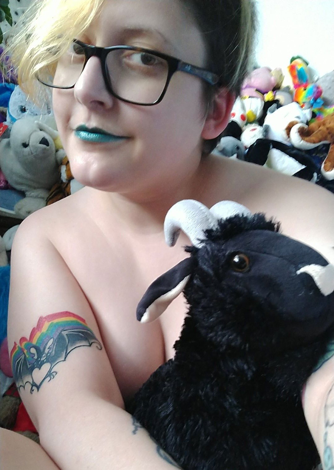 ✨ Ean Ovum ✨'s avatar