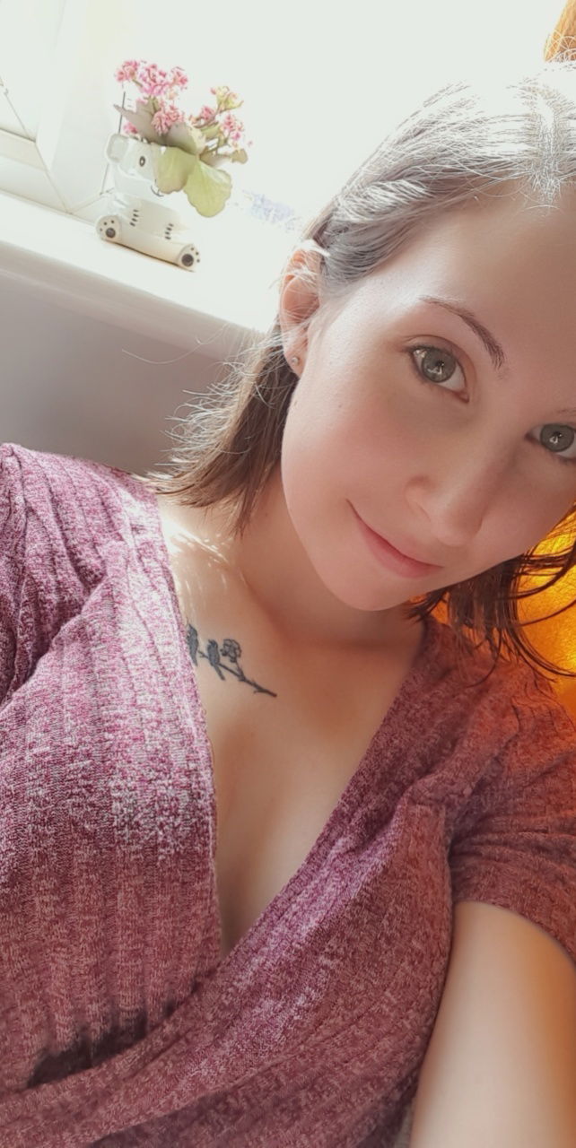 Aleena Laced's avatar