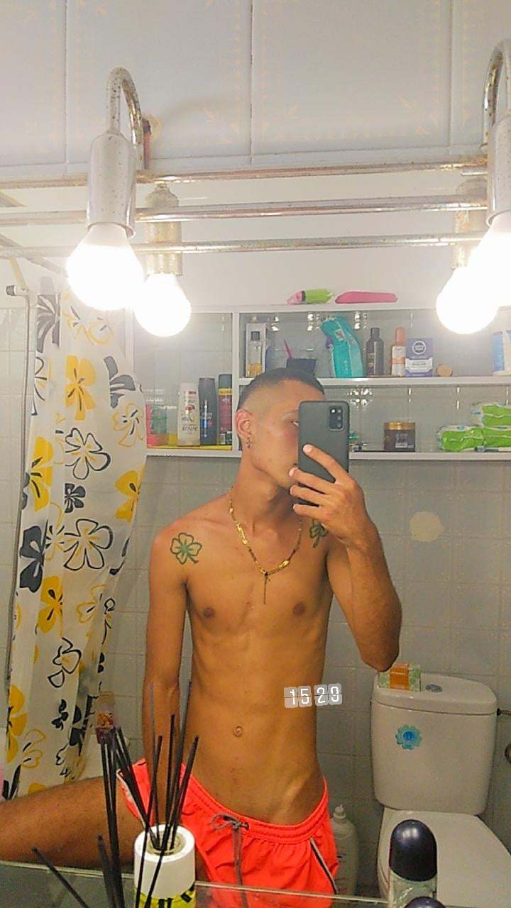 alejandro martinez's avatar