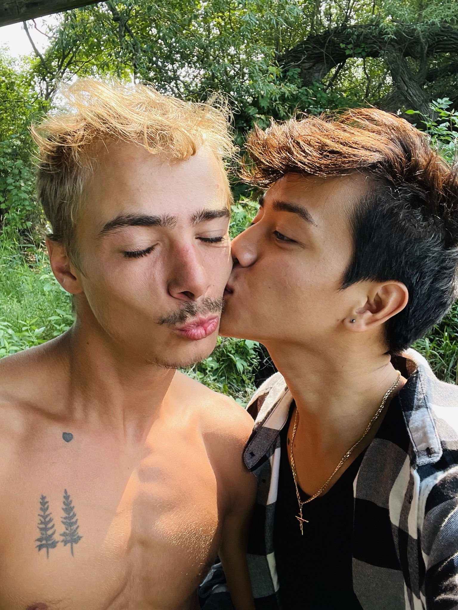Alex&amp;Luc's avatar