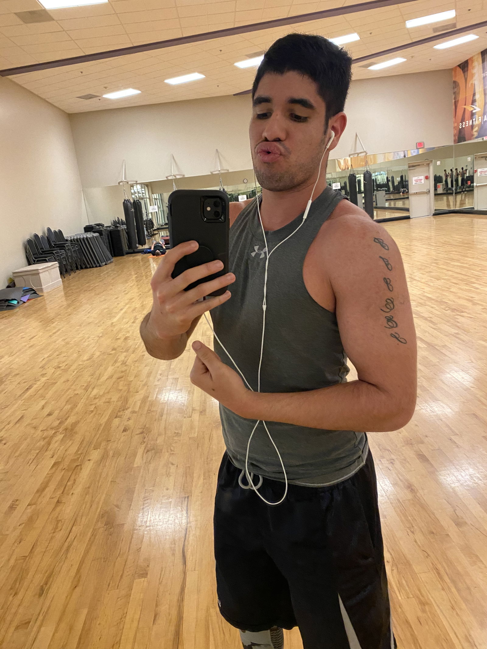 Alex_Rodrigo's avatar