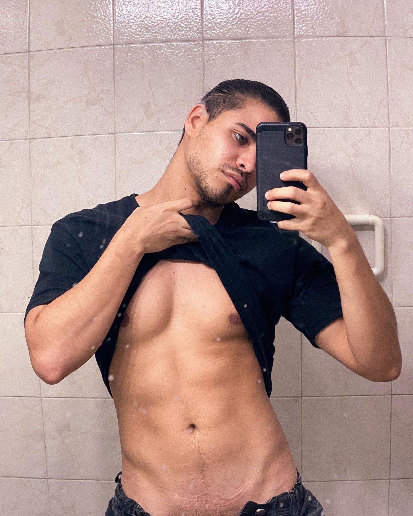 Alex Duque's avatar