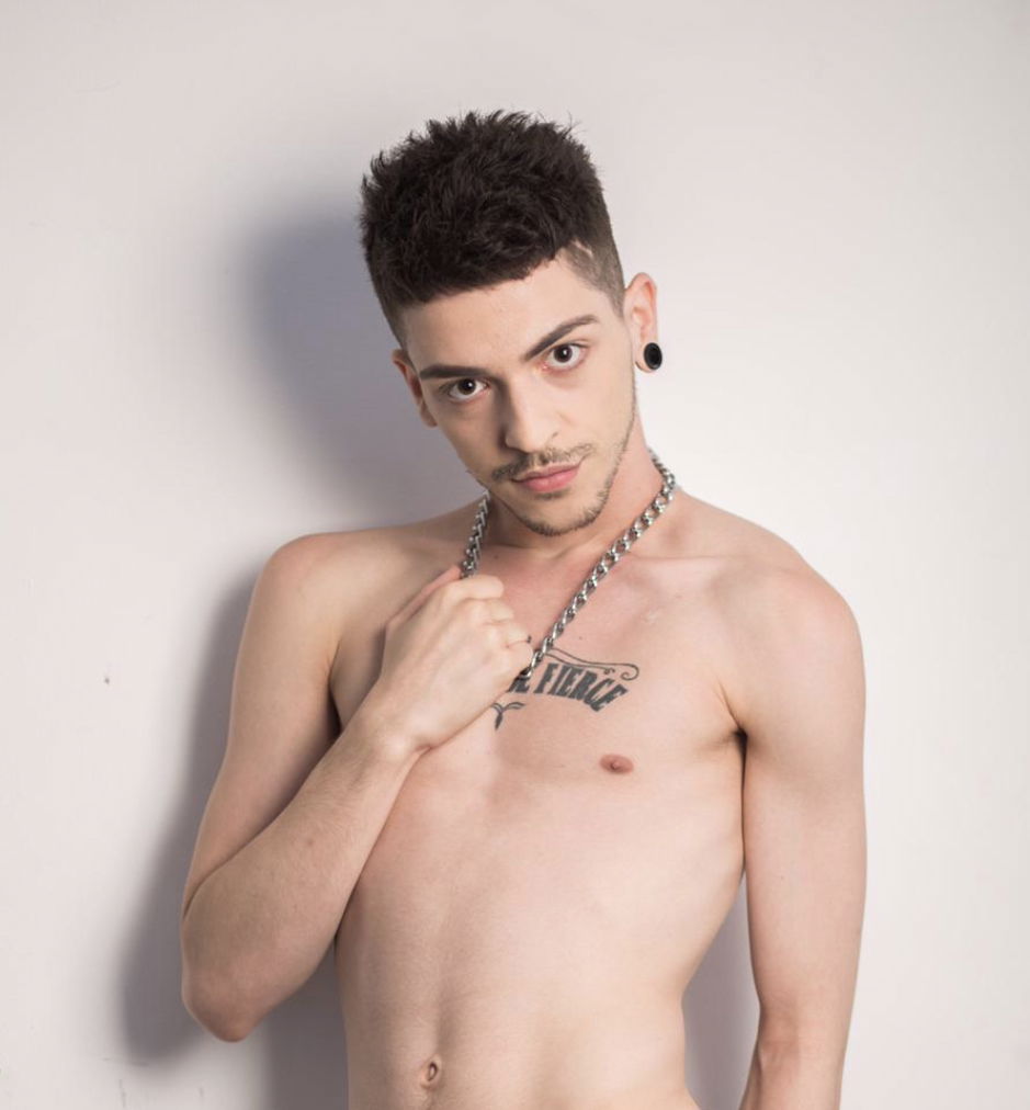 Alex Roman's avatar