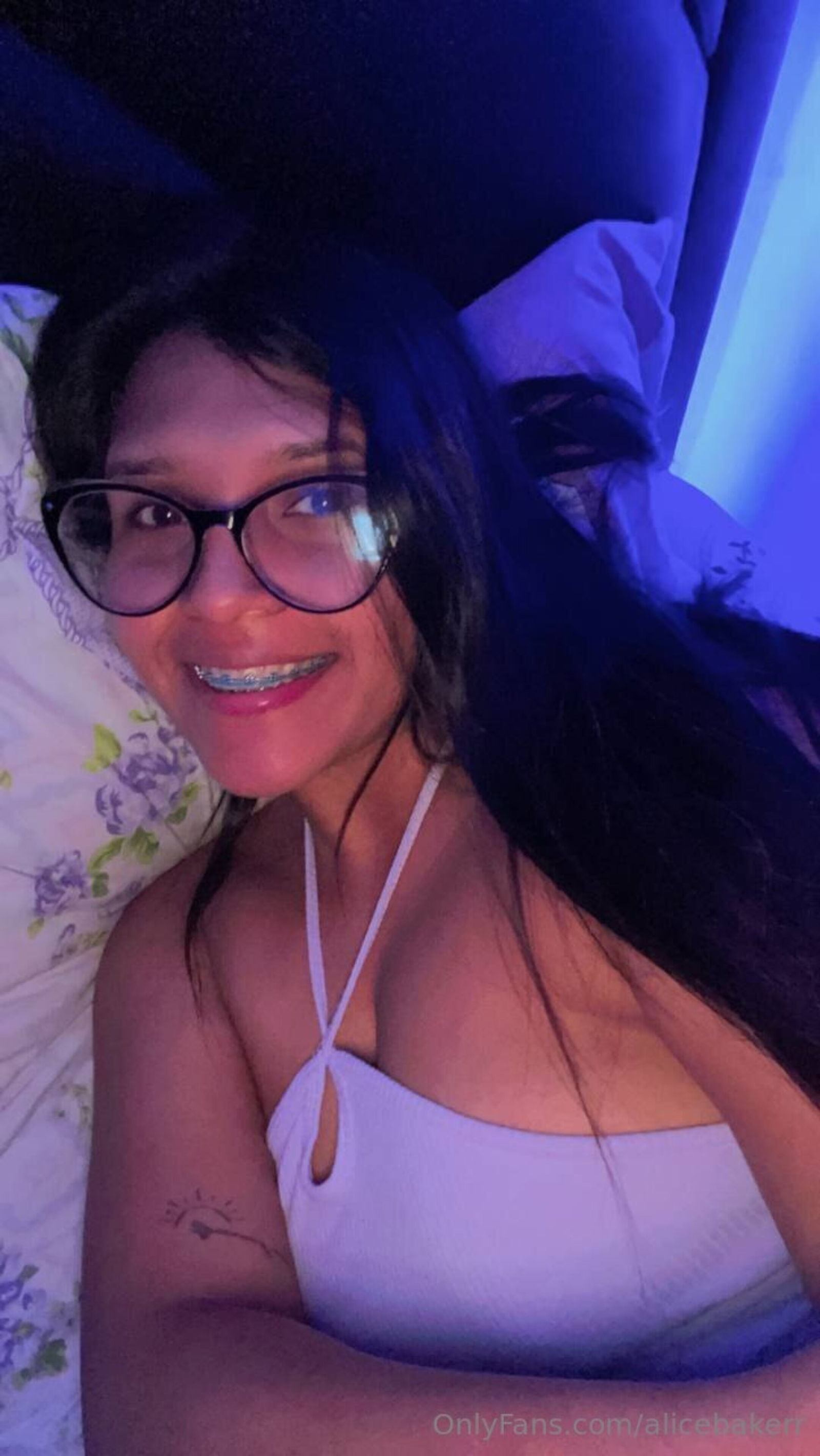 Alice Baker's avatar