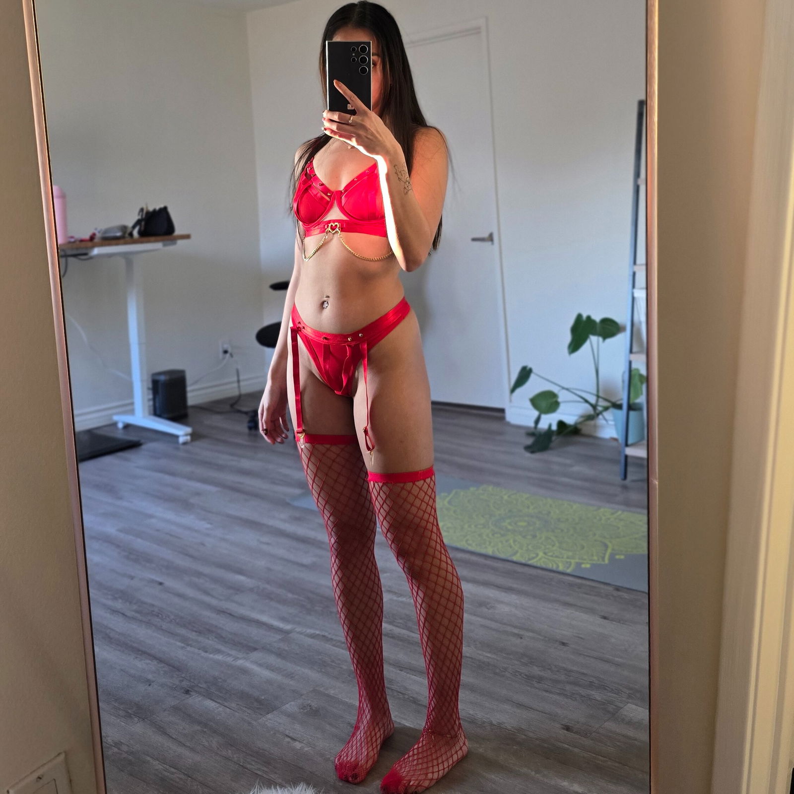 Alice - petite yoga girl 🧘🏻‍♀️'s avatar