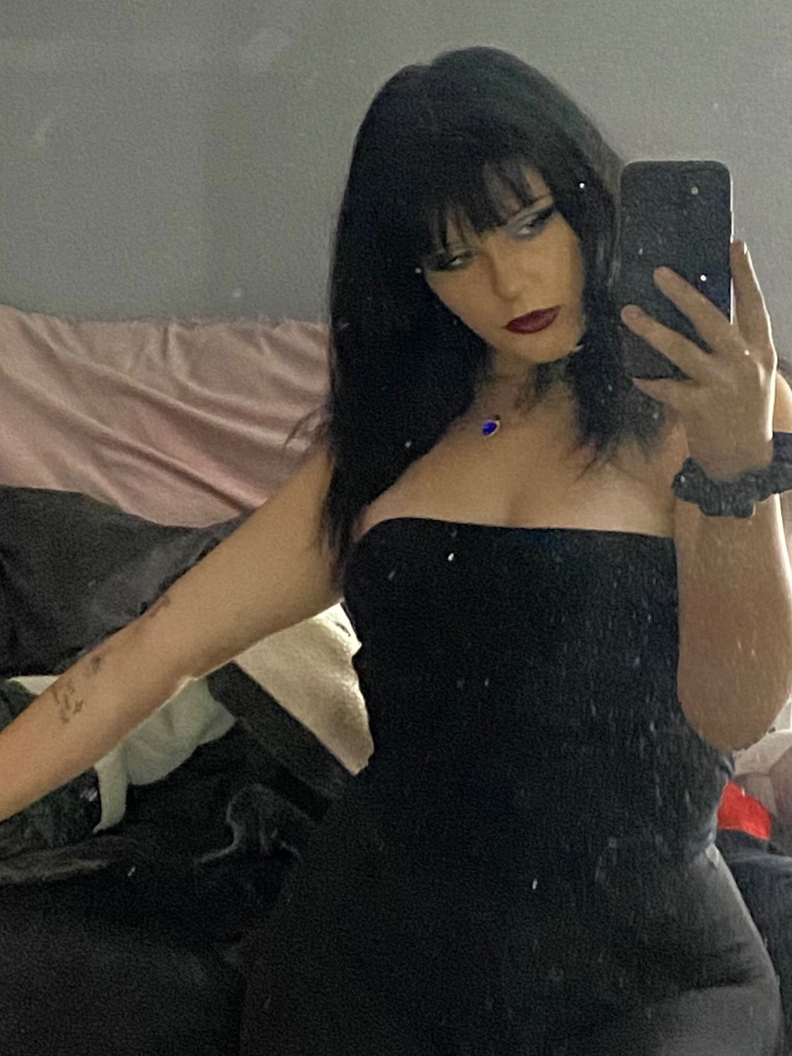 Alt angel 🦋🖤's avatar