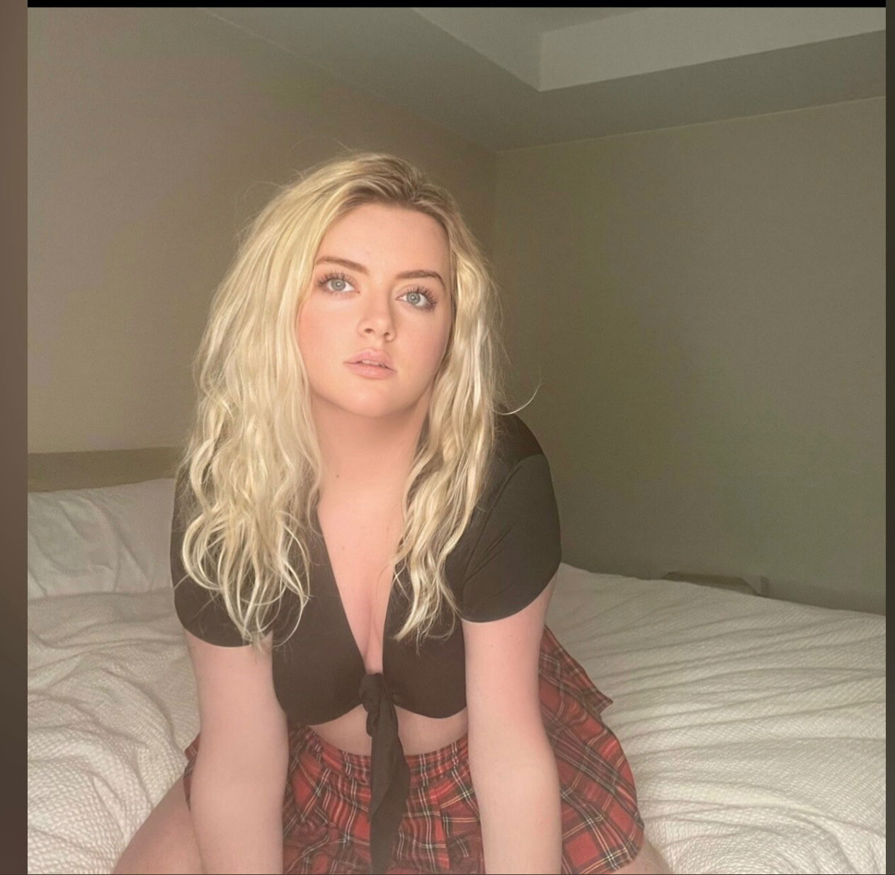 💕𝔸𝕕𝕕𝕚𝕤𝕠𝕟💕    🅂🄴🅇🅃🄸🄽🄶 🅀🅄🄴🄴🄽's avatar