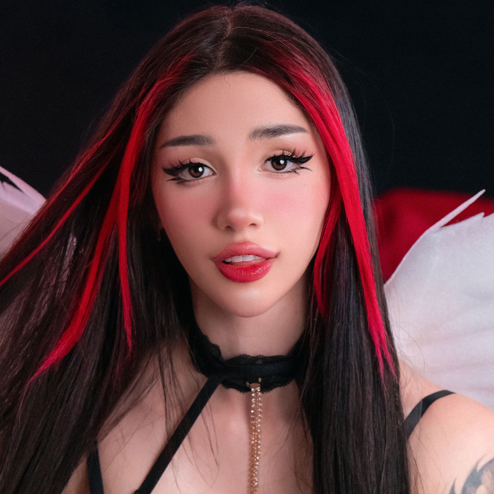 Alyri creator profile