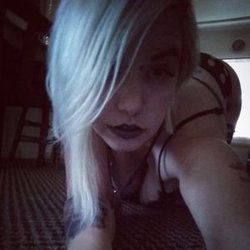 amanda rogers's avatar