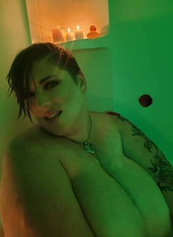 AmazonianBomb's avatar