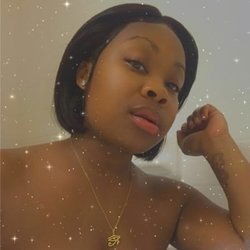 Amber Reneé's avatar