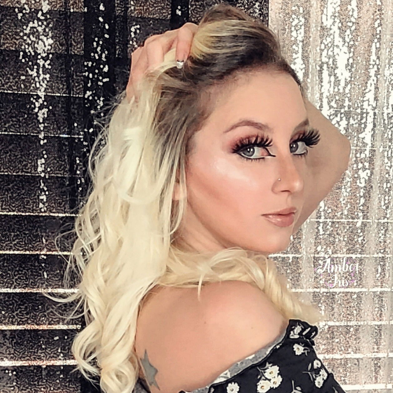 Amber Iris's avatar