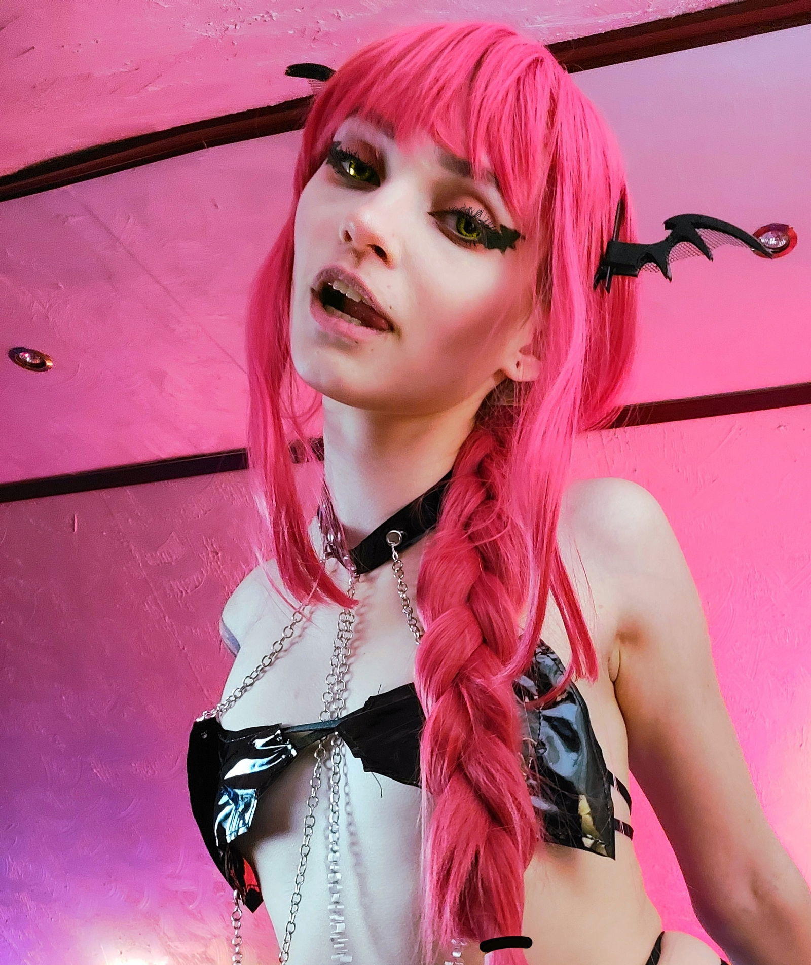 Amelie Weed's avatar