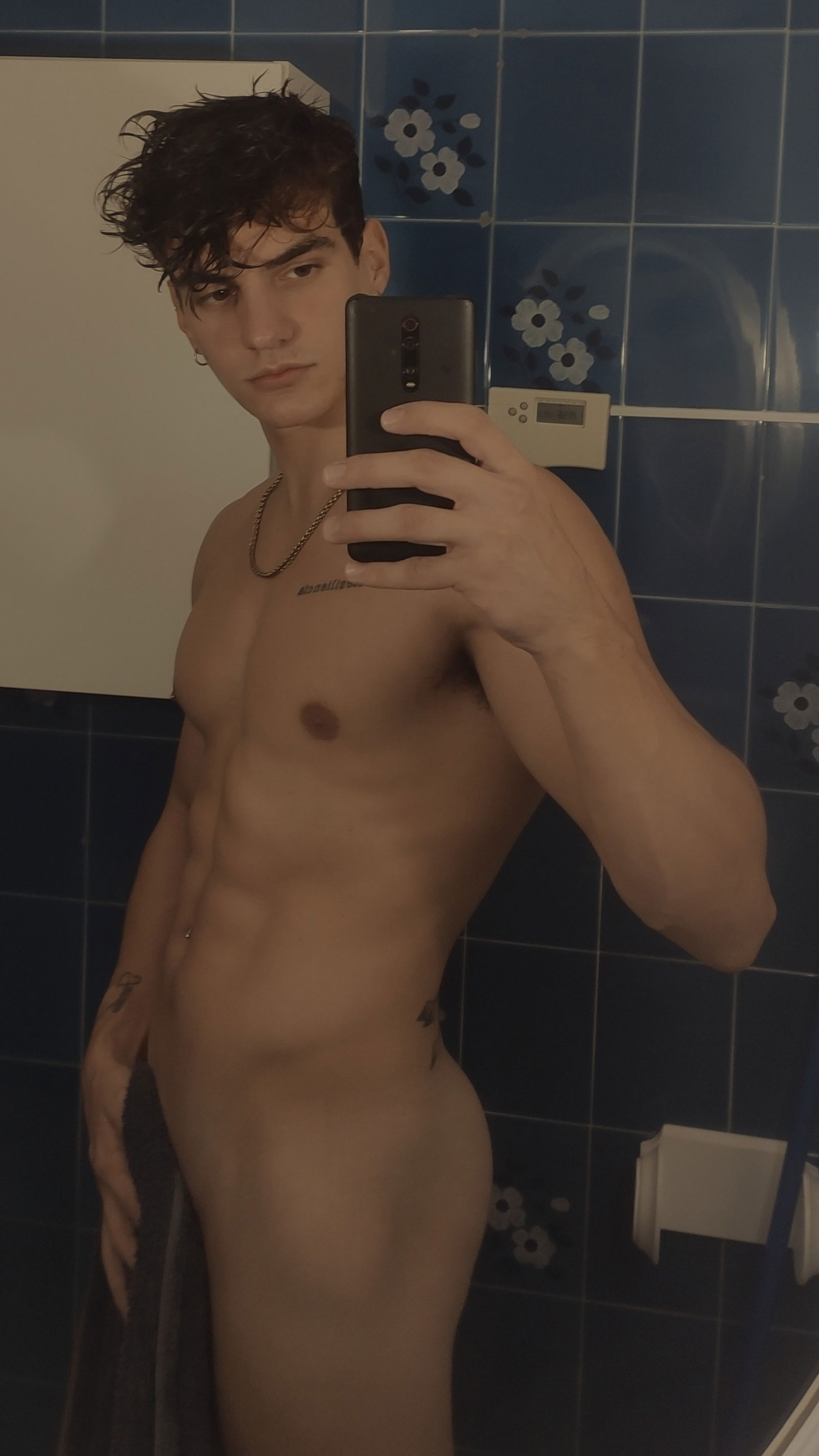 AmericanGuyFREE's avatar