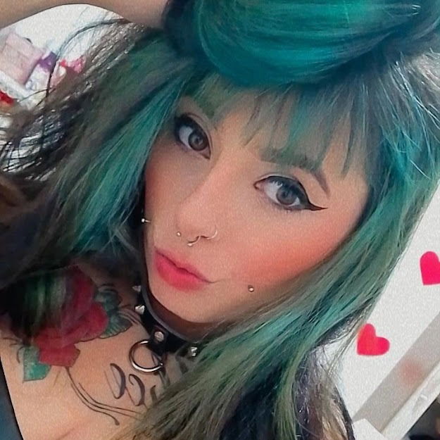 Mika Almeida's avatar