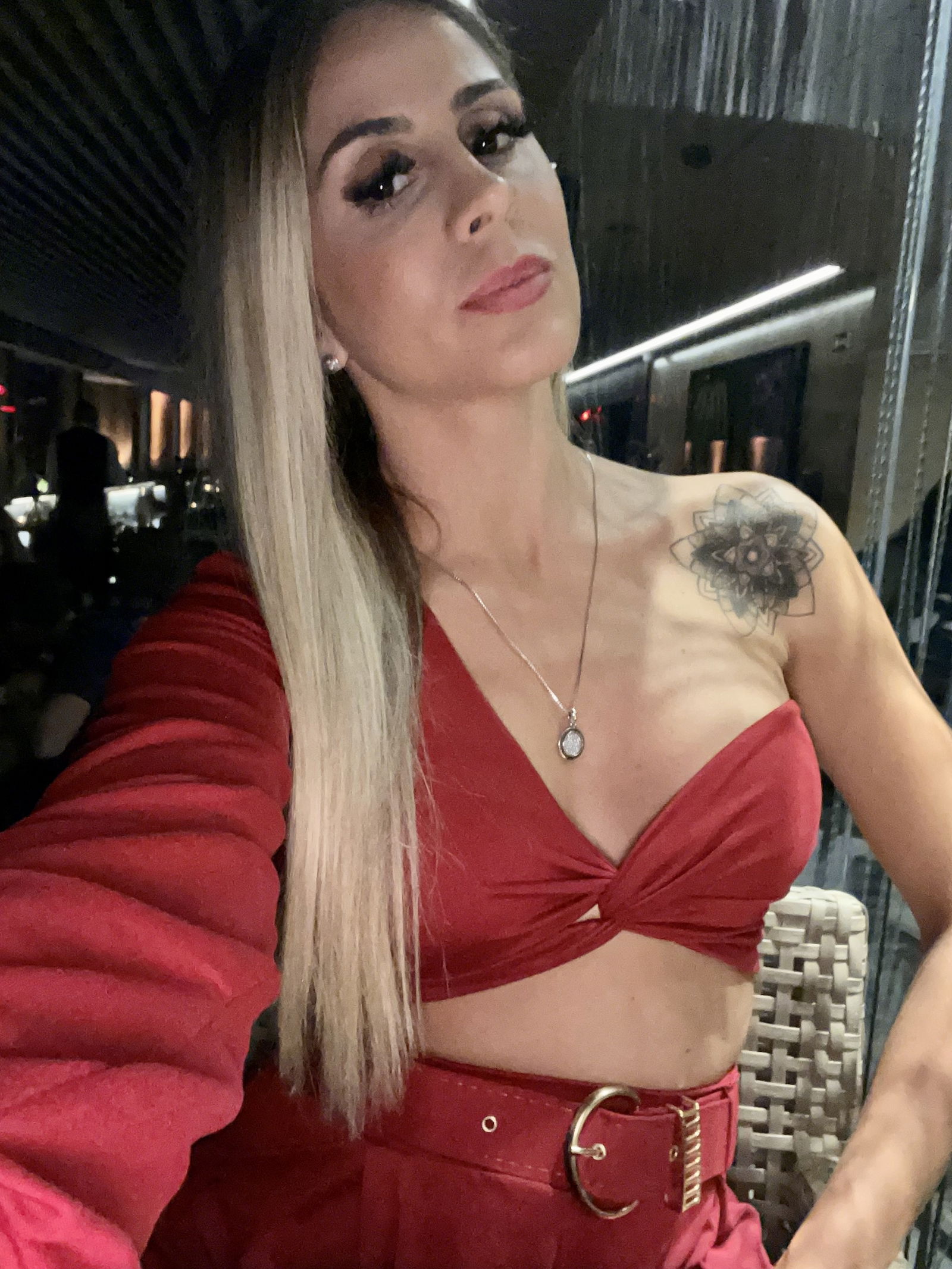 ana marenco's avatar