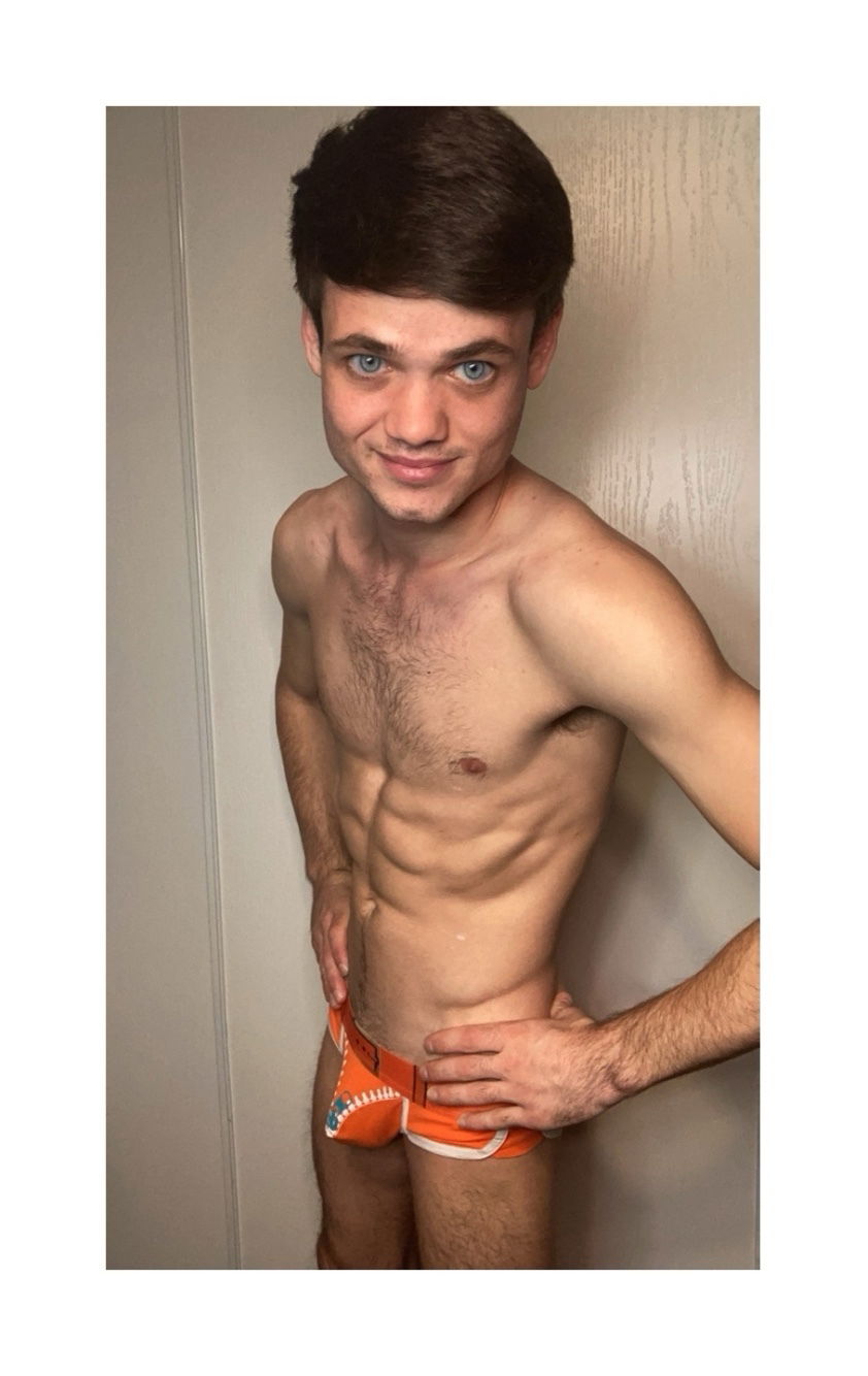Andrew Robins's avatar