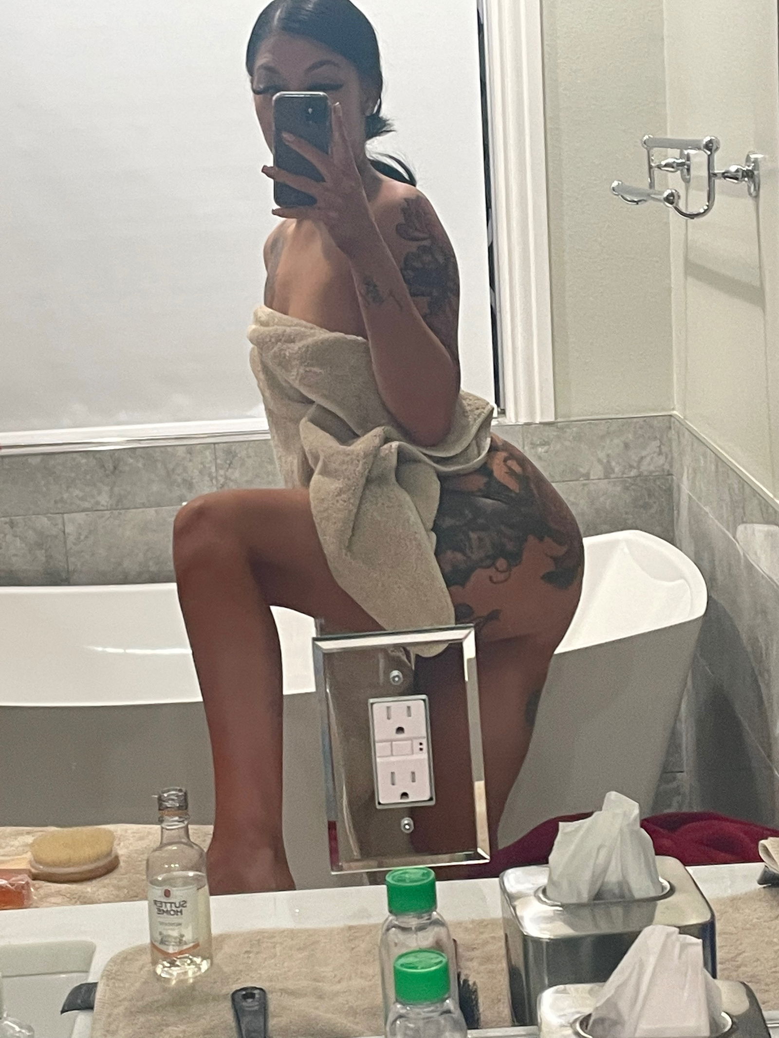 angel rae's avatar