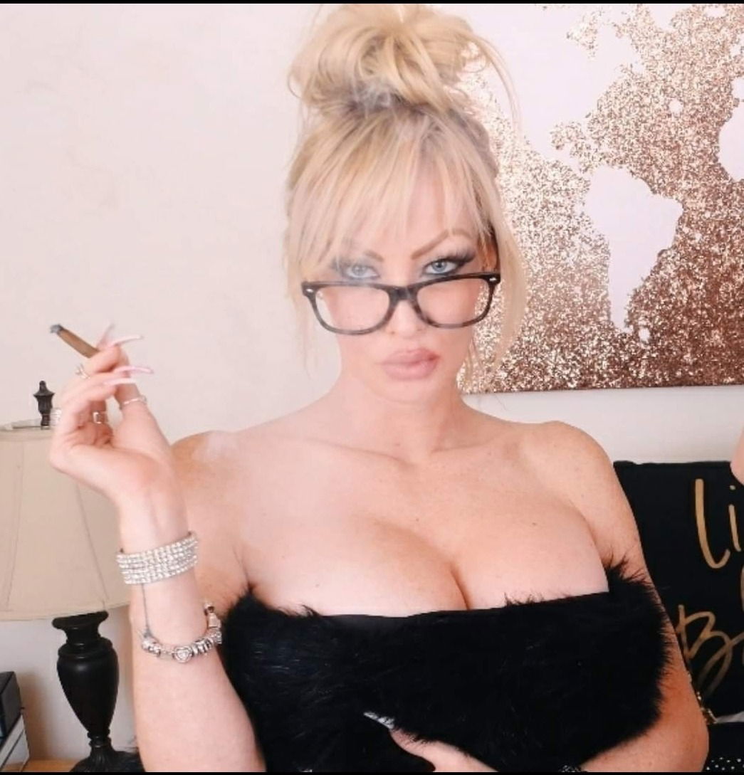 Angie_AR15's avatar