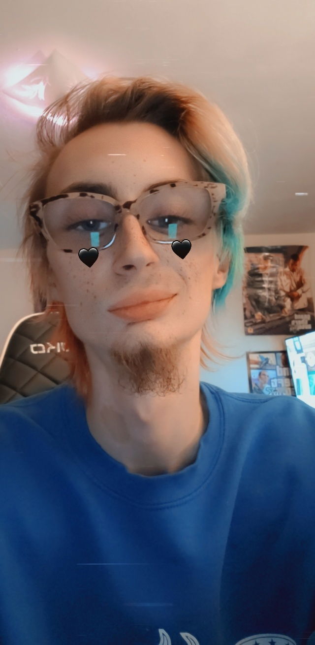 Henny's avatar