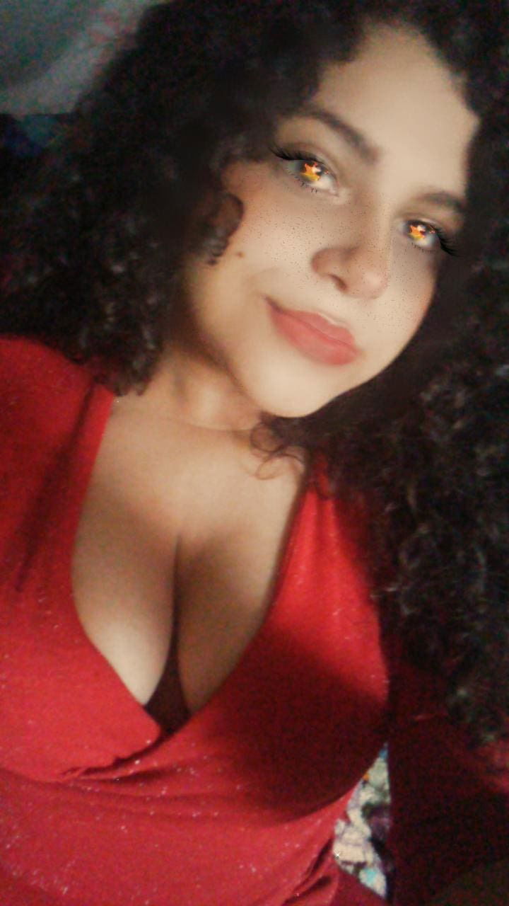 Ana Vitória's avatar
