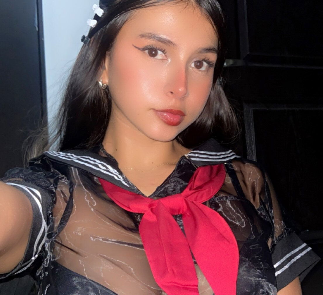 Annie Cherry 🍒's avatar
