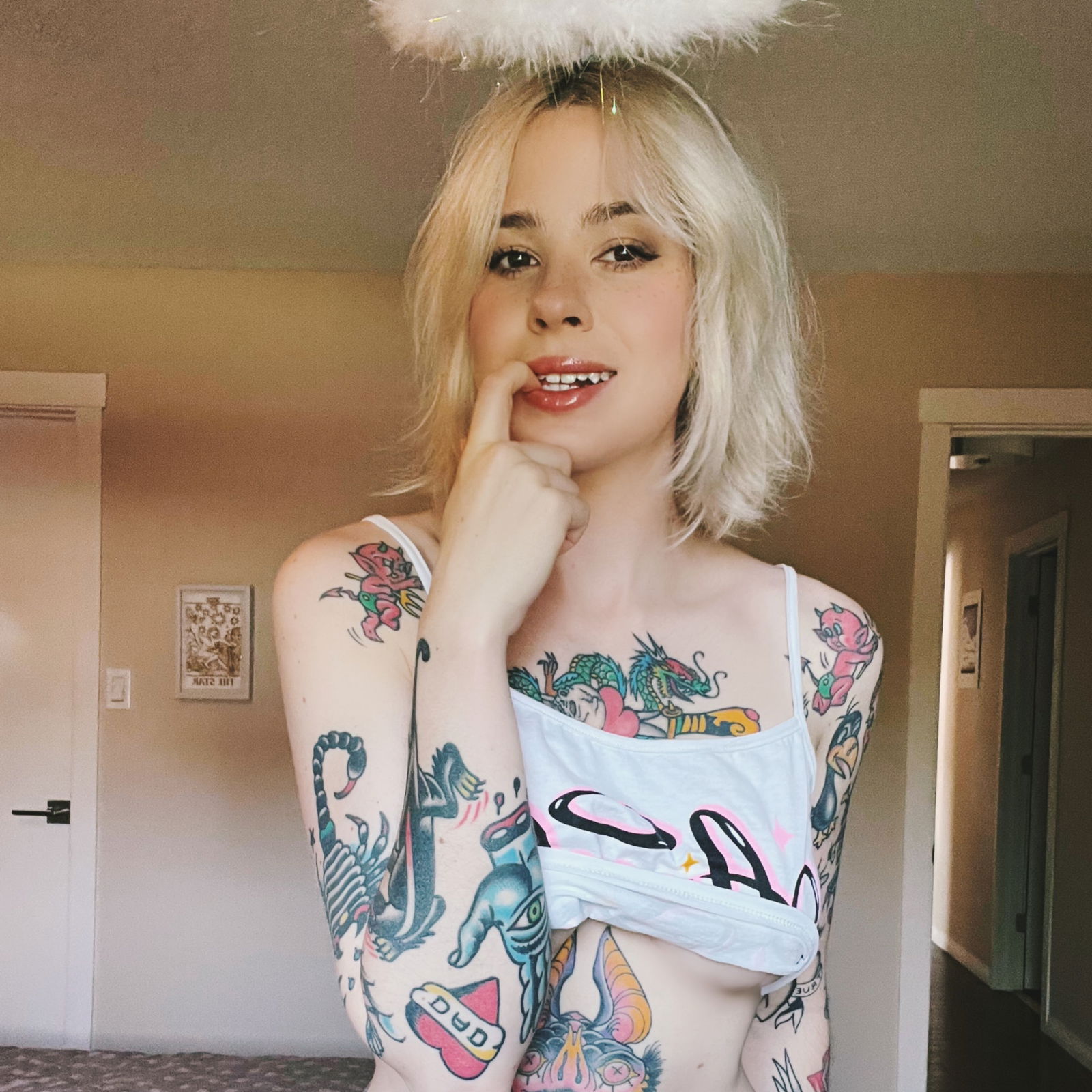 Annie Jay's avatar