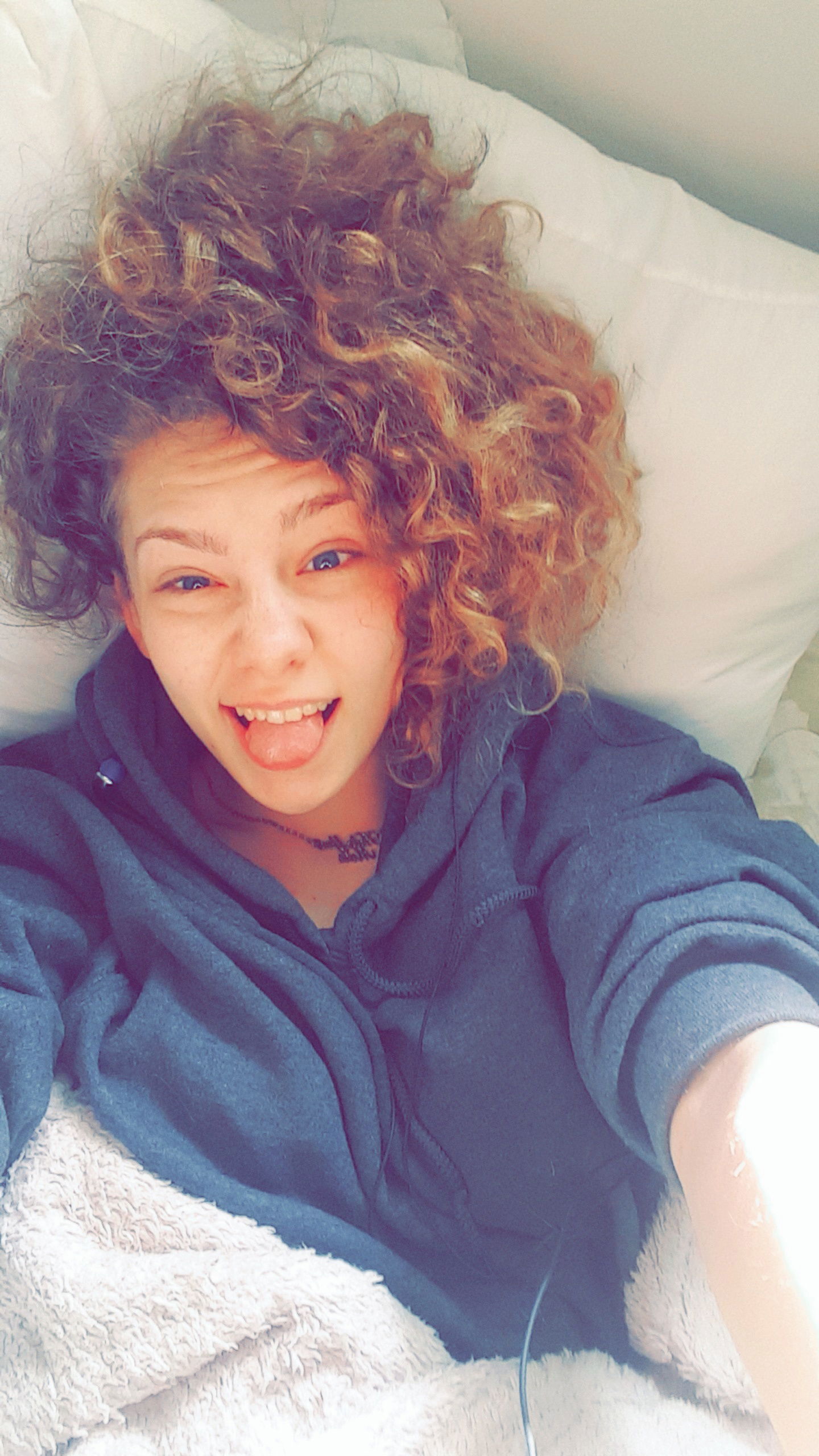 Anya Neeze's avatar