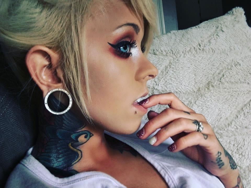 April Almon's avatar
