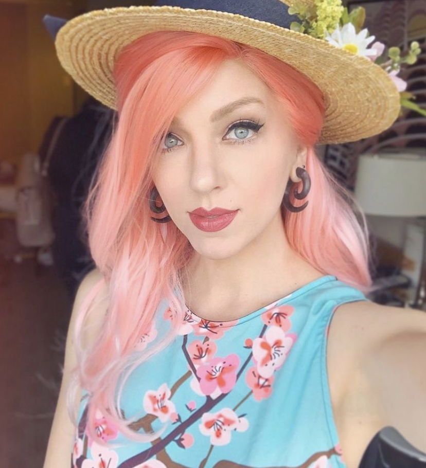 🌼 April Gloria 🌼's avatar
