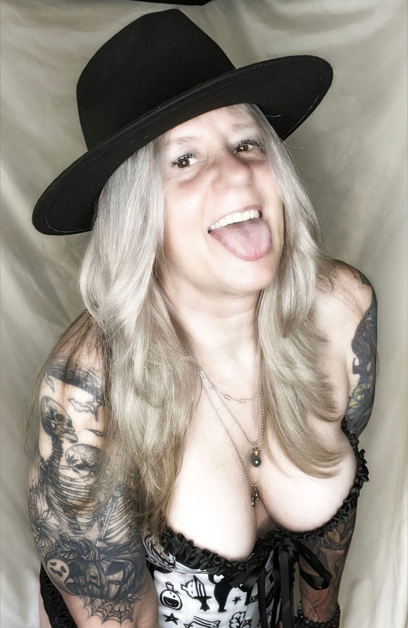 💀ǟʀȶֆʏɨռӄɛɖɮʟօռɖɛ 🕸️🔝7%🔥💀