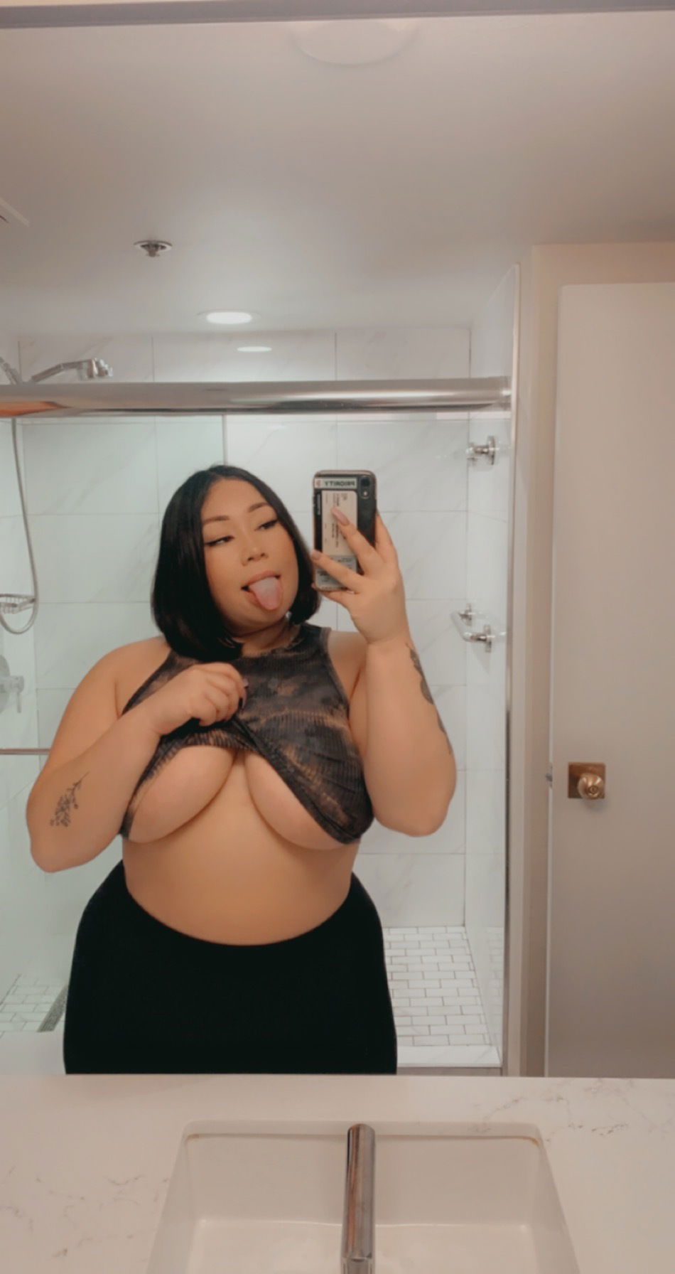 Arya Mynx's avatar
