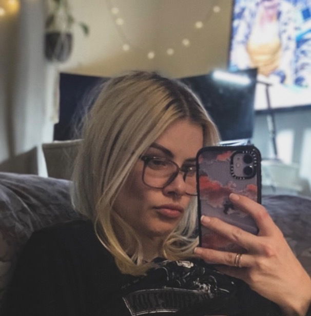 𝙰𝚜𝚑𝚔𝚢𝚢𝚢 🔰's avatar