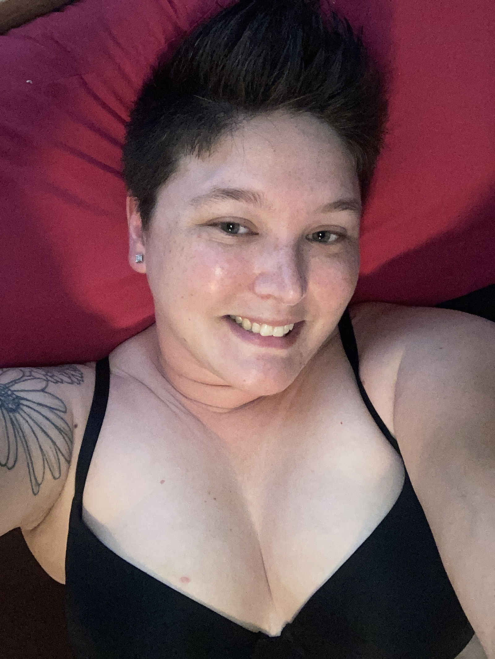 Ashley Jean's avatar
