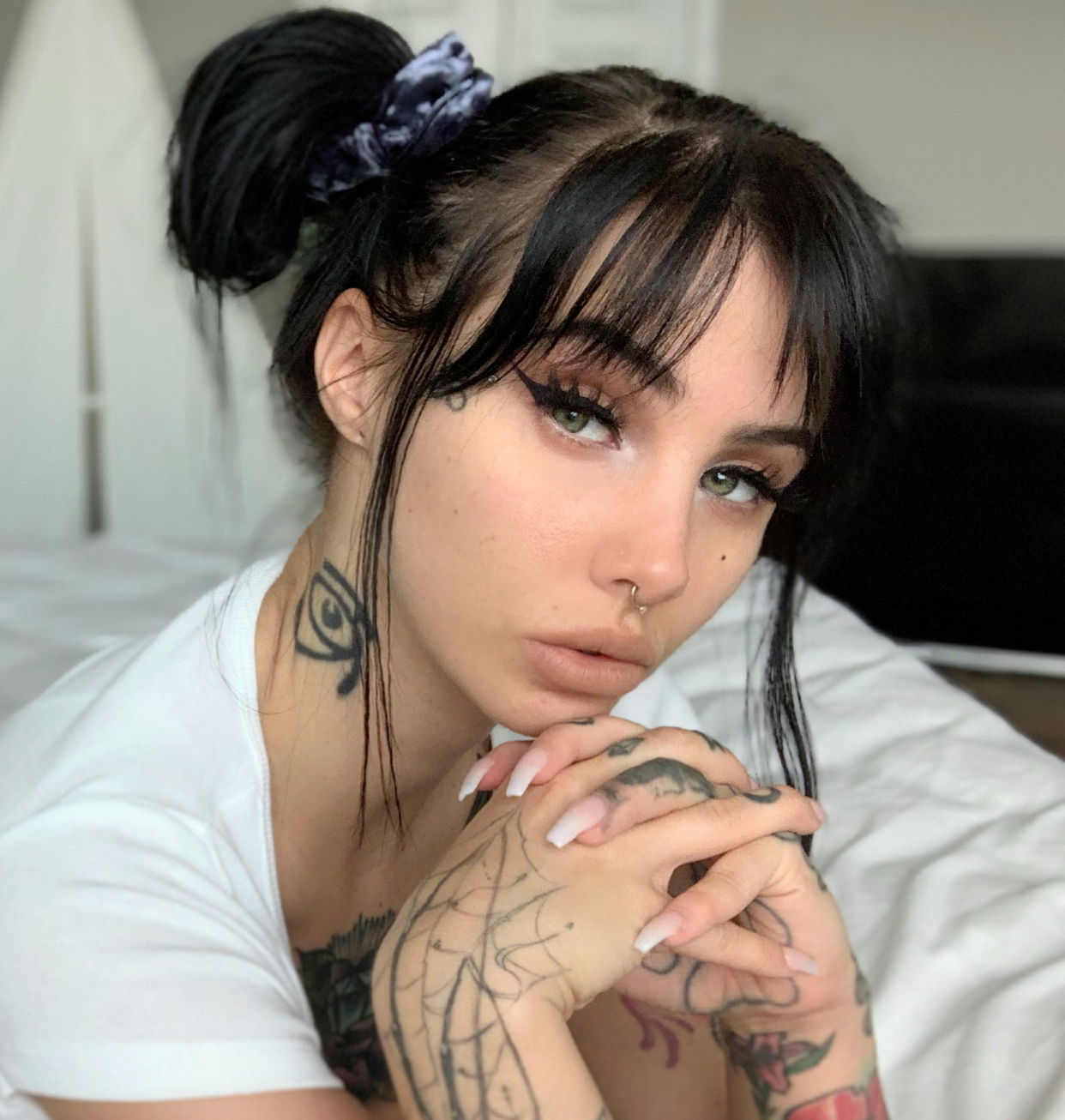 Ashlie Lotus's avatar