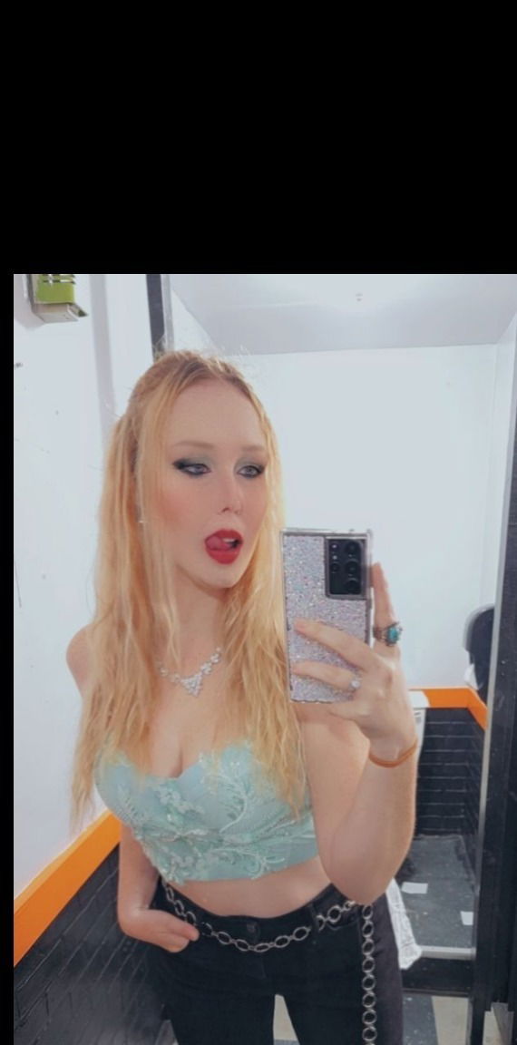 Ashlyn's avatar