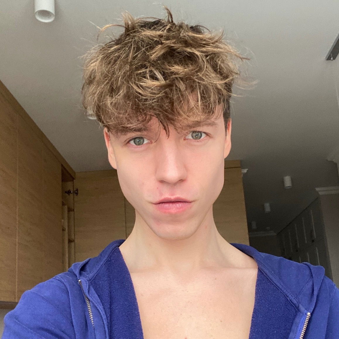 Ashton White's avatar