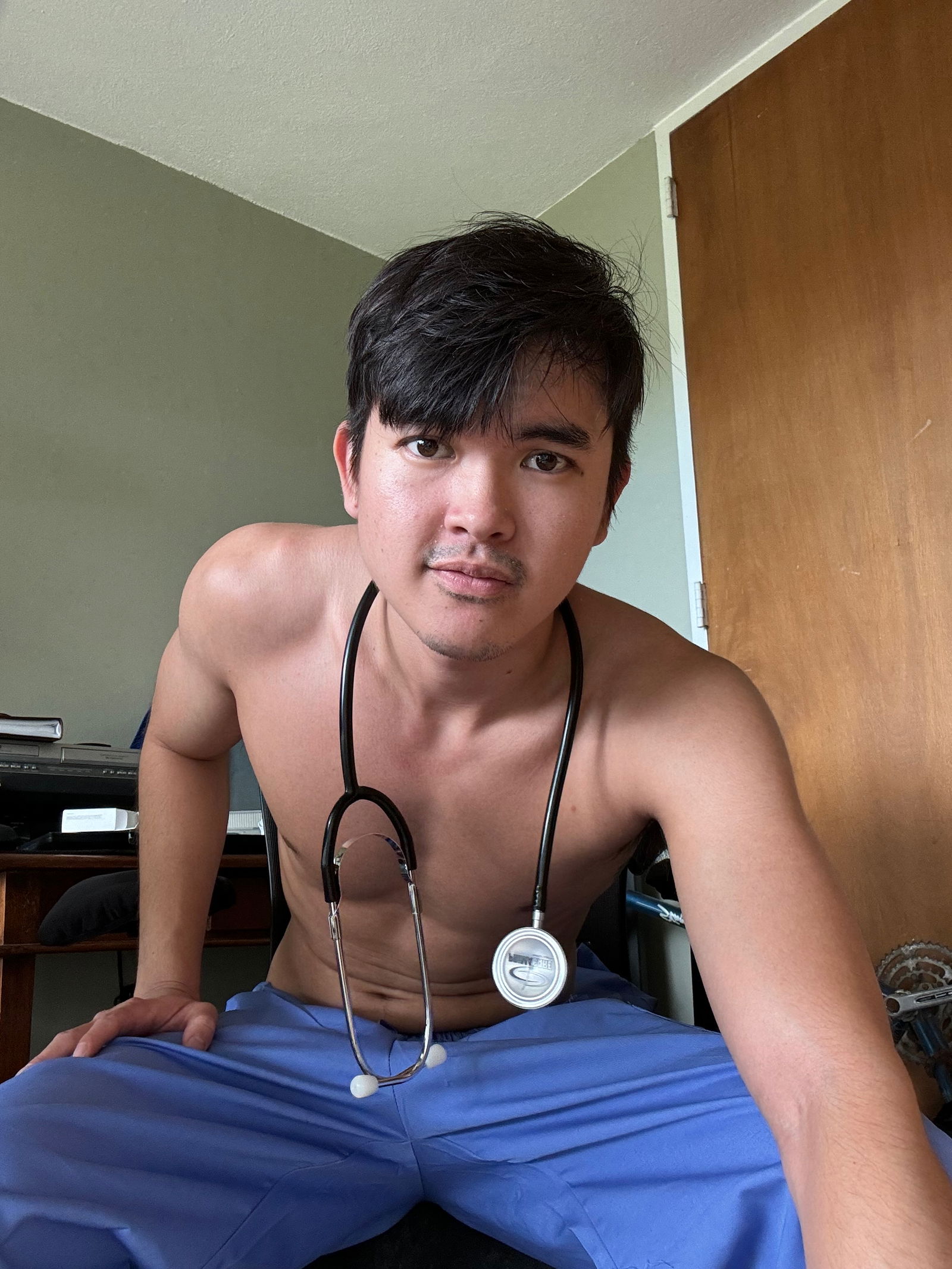 AsianTwinkDom's avatar