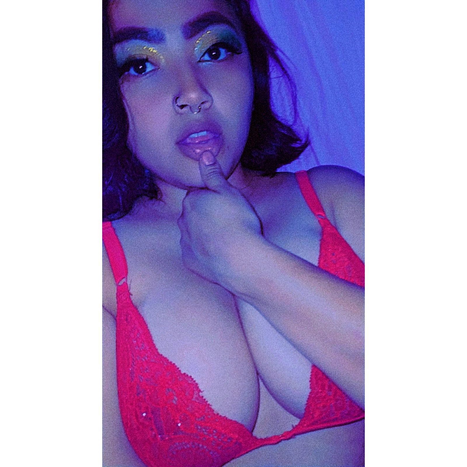 𝔄𝔲𝔯𝔞 𝔓𝔢𝔯𝔢𝔷's avatar