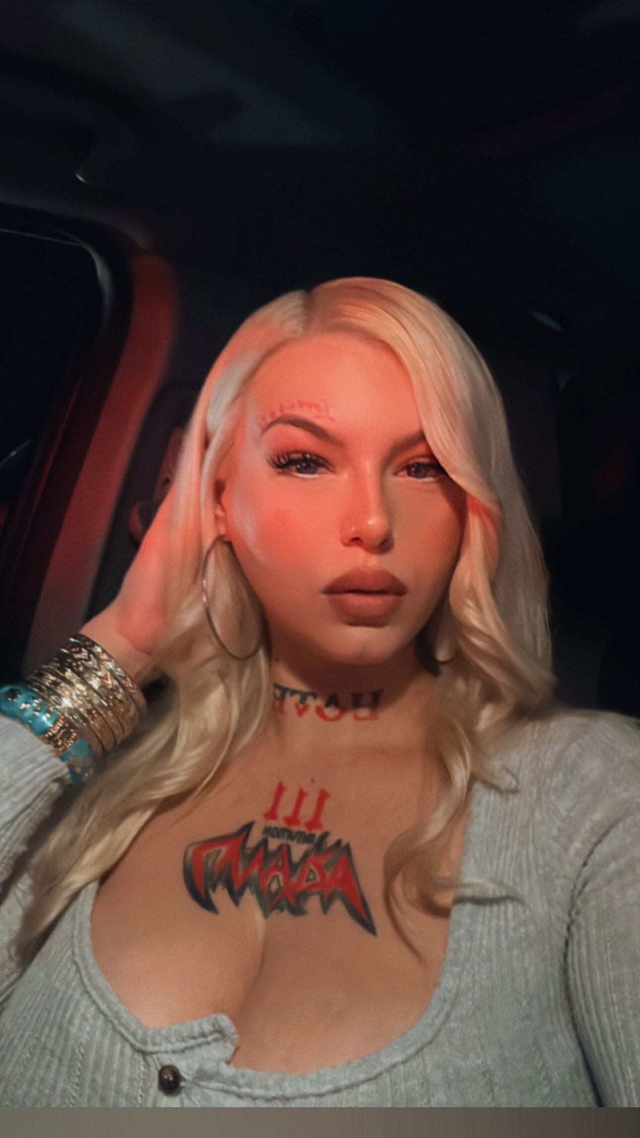 Aziza Paris's avatar