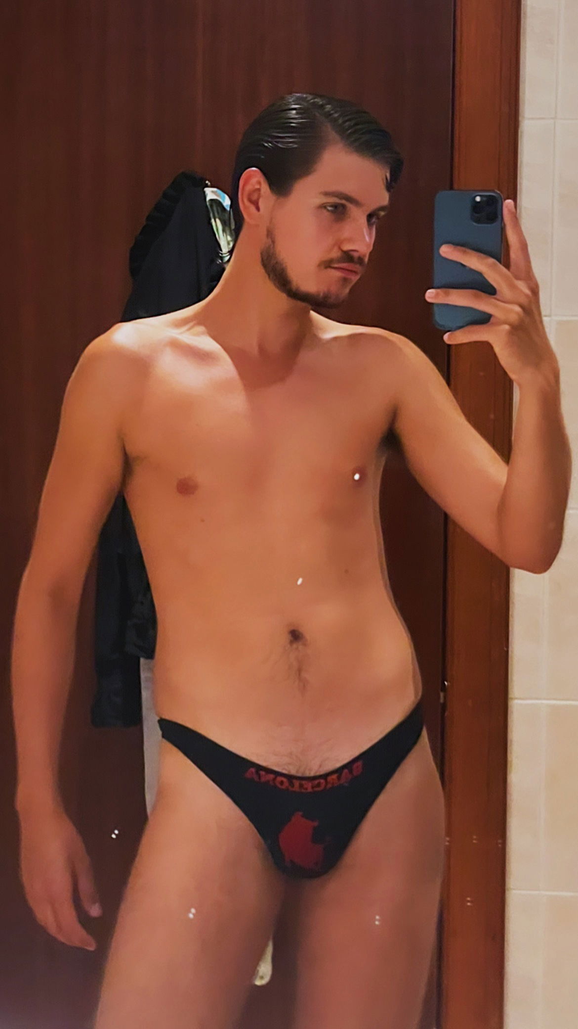 Bare-Sex