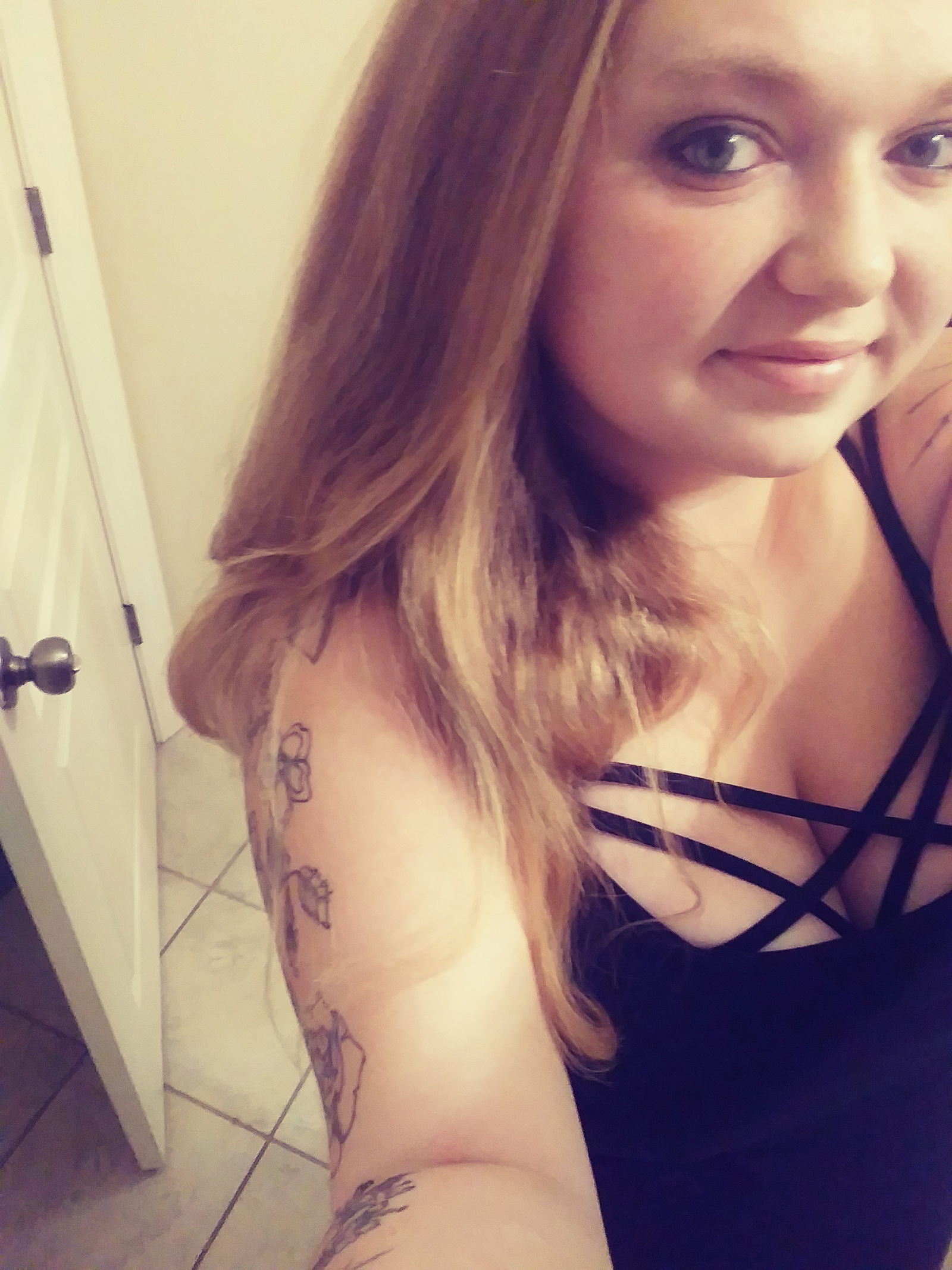 Foxy Breezy mm's avatar