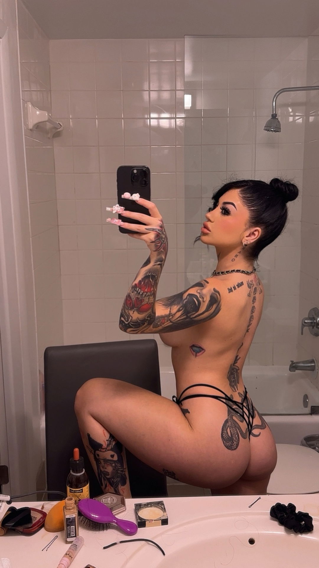 Angi👑