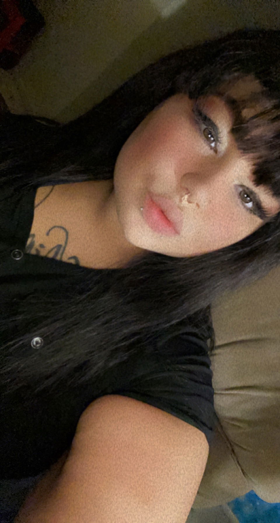 Ashley Johnson's avatar