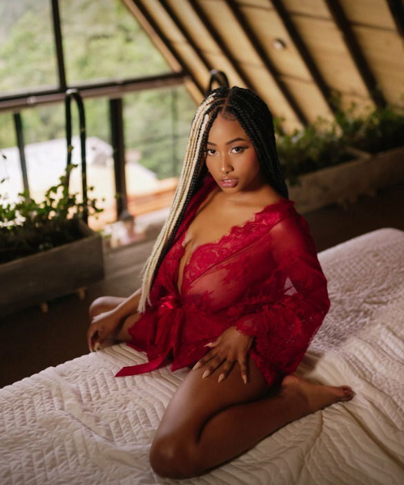 𝘽𝙚𝙖𝙩𝙧𝙞𝙭 𝘾𝙤𝙬𝙚𝙣 🍑's avatar