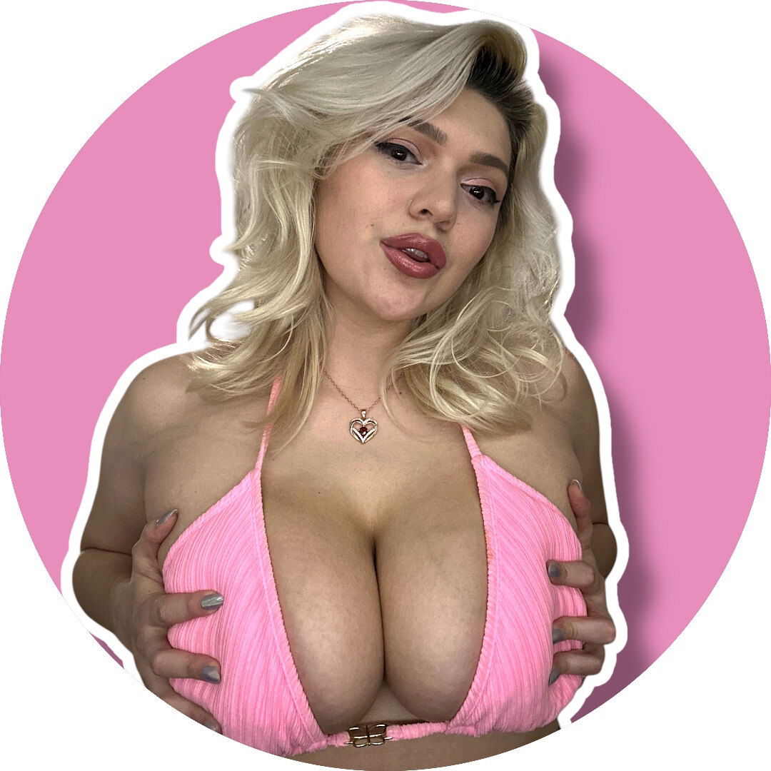 Busty Beauty Adaline Star