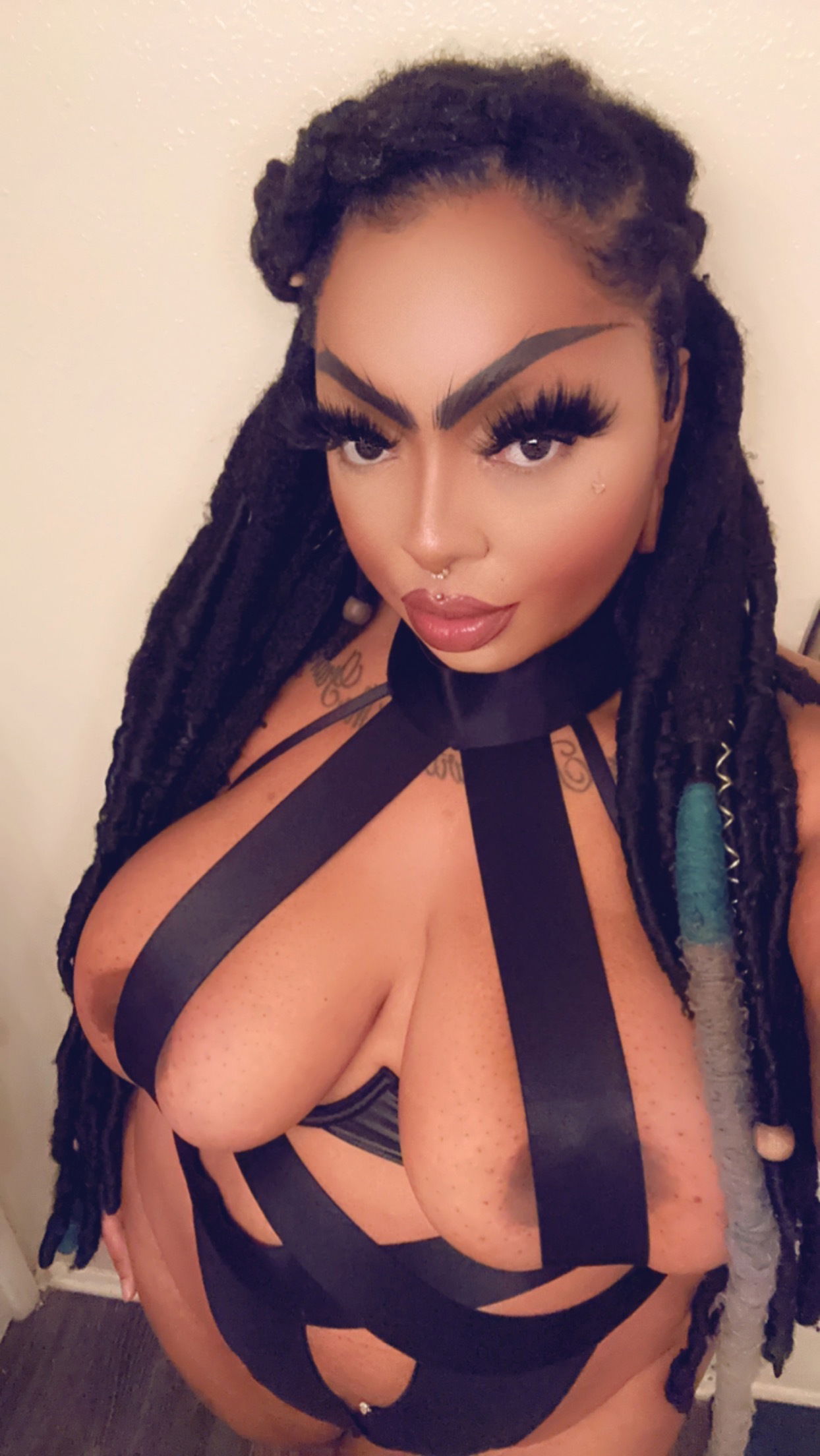 Shakisaha's avatar